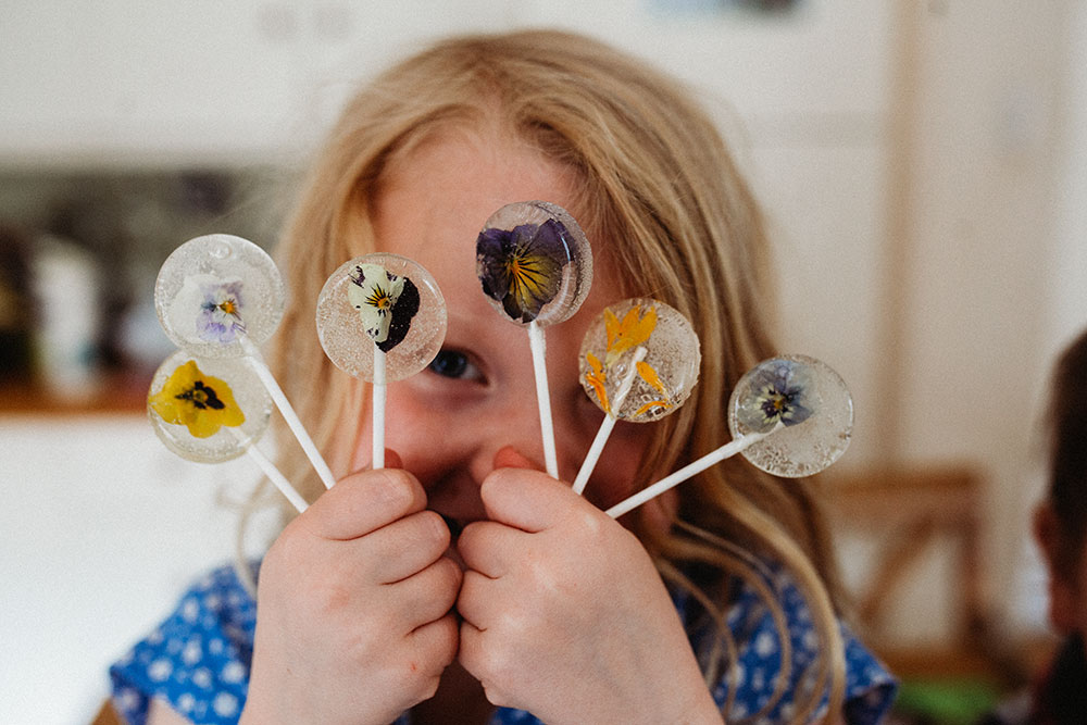 Edible Flower Lollipops!